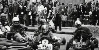 Rennaction mit Mach1 Karts